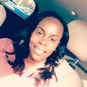 Meet your Posher, Caroline